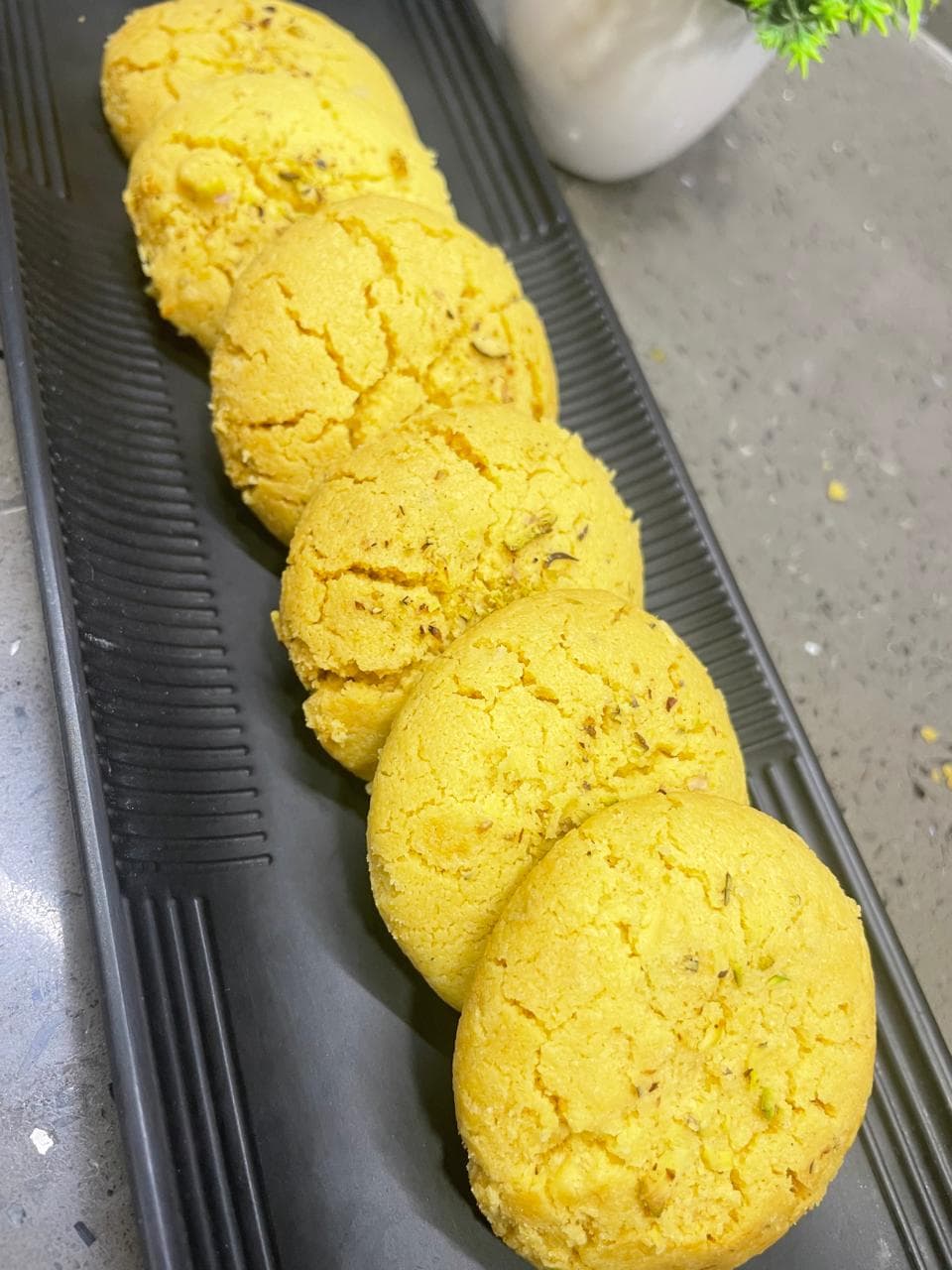 BAKERY STYLE EGG FREE BESAN NANKHATAI