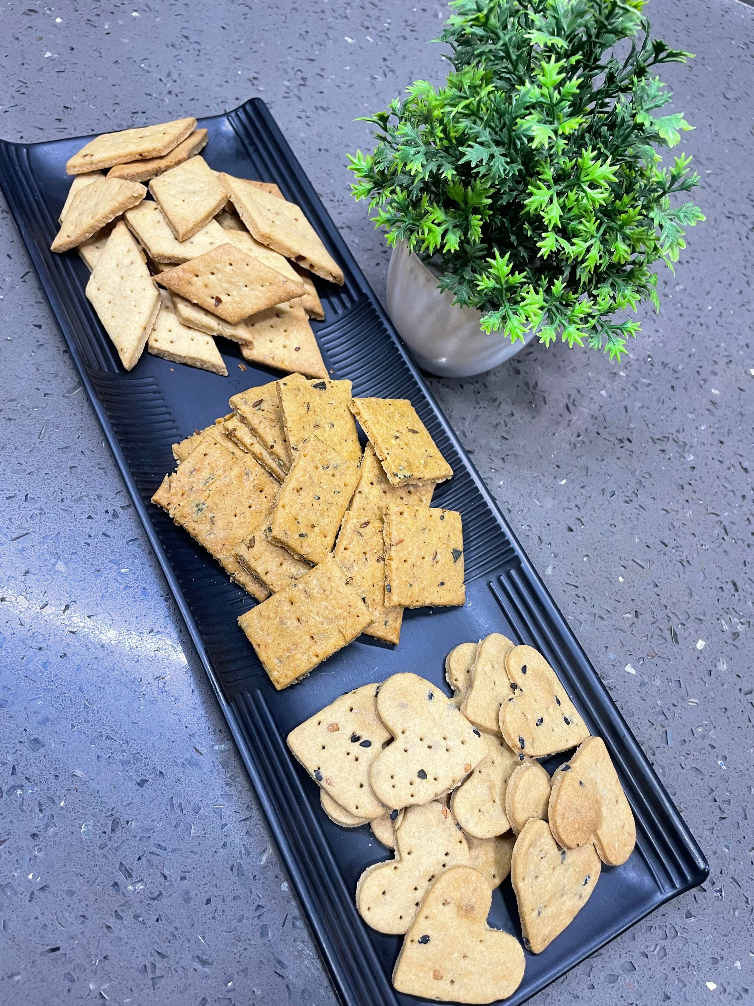 Healthy Baked Desi Crackers